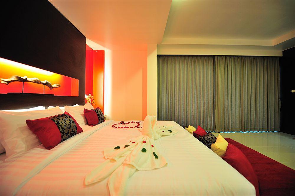 Alfresco Phuket Hotel Patong Dış mekan fotoğraf