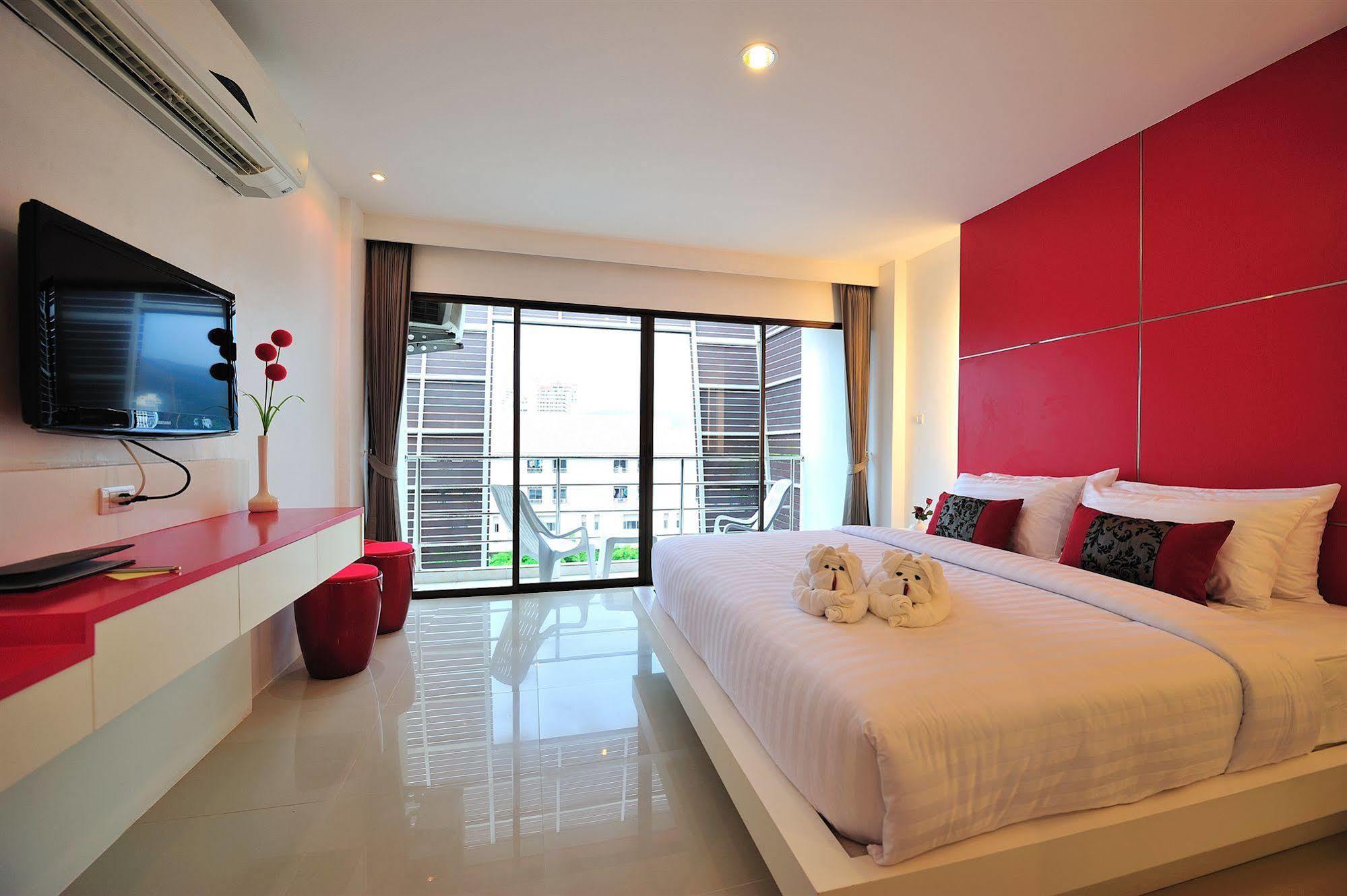 Alfresco Phuket Hotel Patong Dış mekan fotoğraf