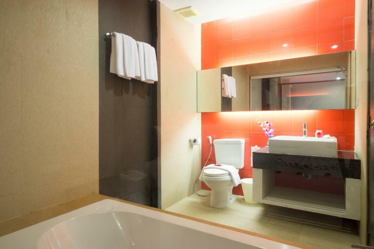 Alfresco Phuket Hotel Patong Dış mekan fotoğraf